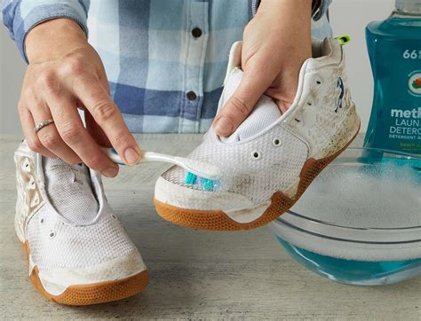 How to Use Shoe Magic Cleaner on Different Shoe Materials: A Comprehensive Guide
